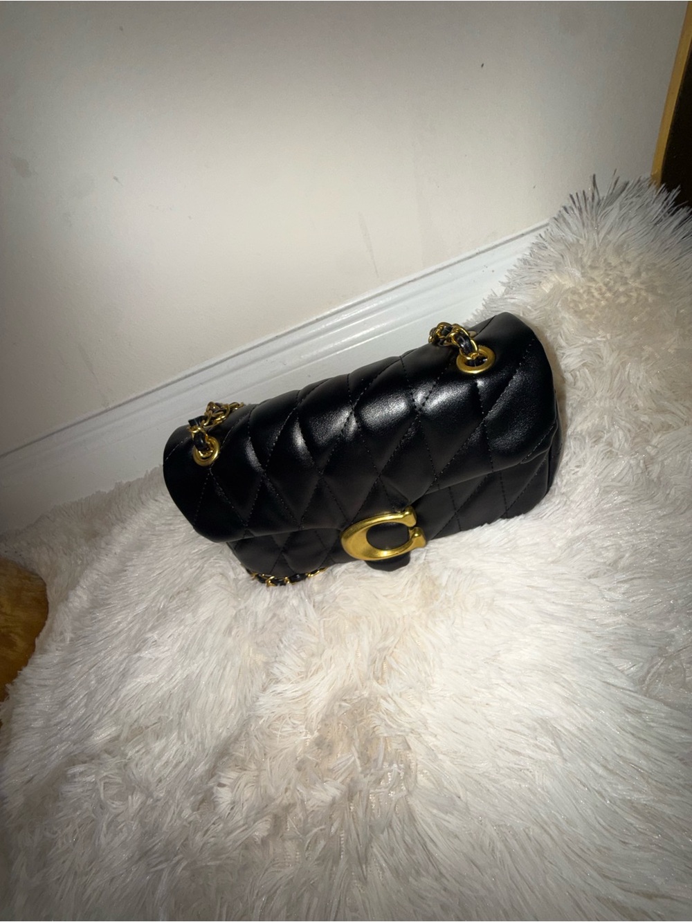 Coach Black Quilted Shoulder Bag with Gold Hardware - Picture 4 of 4